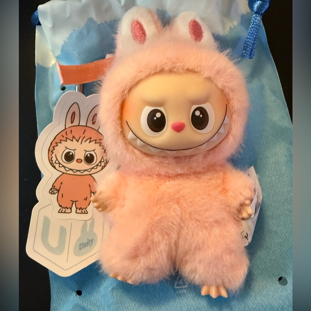 100% Authentic Pin For Love Labubu New Pop Mart - Picture 12 of 15